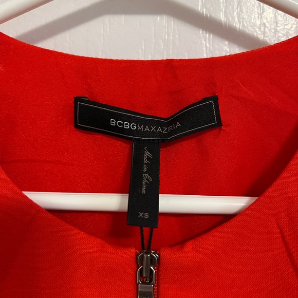 BCBG Zip Up Peplum Top - Picture 3 of 5